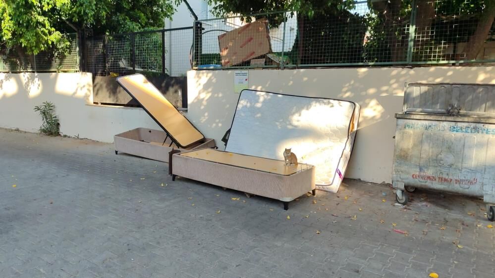 Marmaris’te Kaçak Atıklar Temizlik Hizmetlerini Aksatıyor (3)