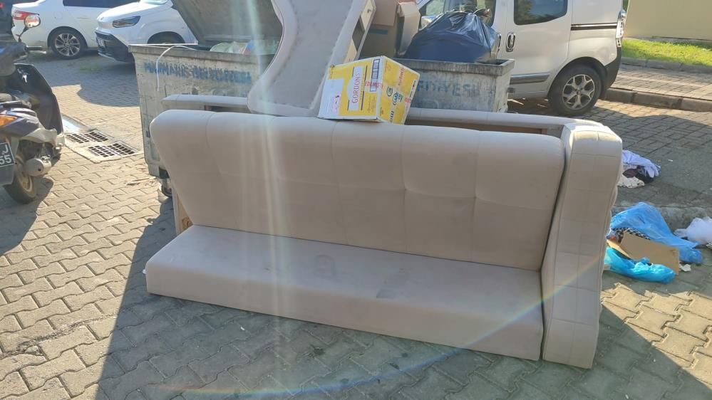 Marmaris’te Kaçak Atıklar Temizlik Hizmetlerini Aksatıyor (4)