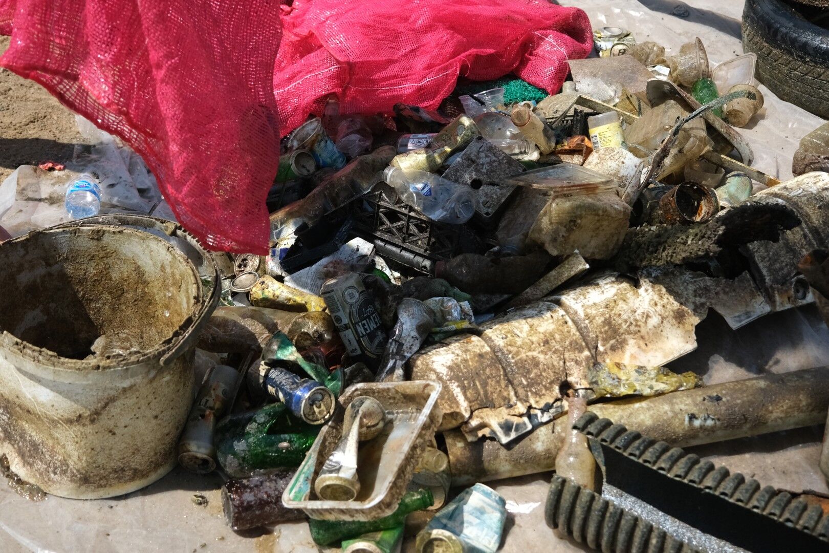 Türkbükü’nde Deniz Dibinden 650 Kilogram Atık Çıkarıldı (1)