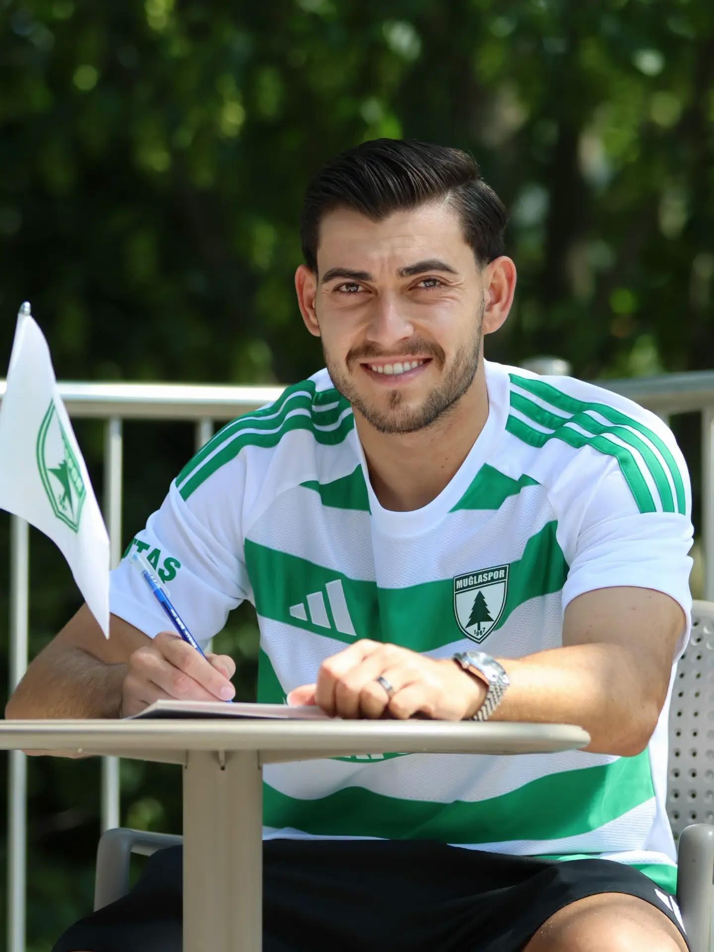 Muğlaspor’a Orta Saha Takviyesi! (1)-1