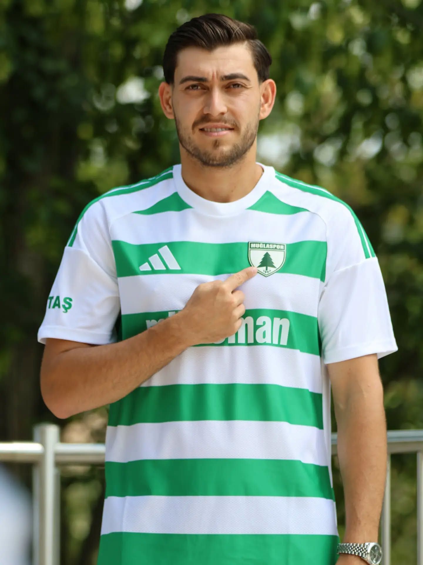 Muğlaspor’a Orta Saha Takviyesi! (2)