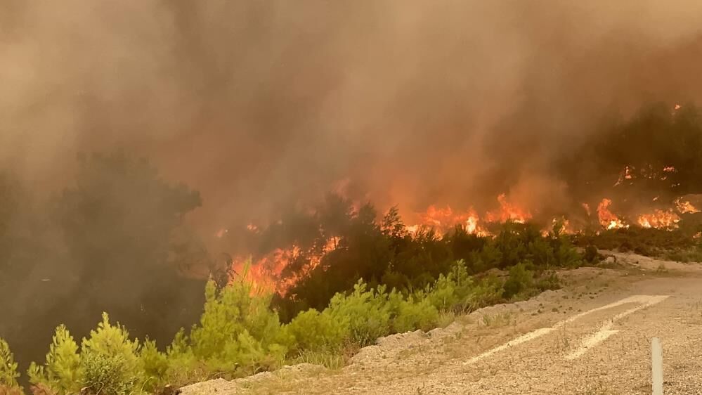 Seydikemer Yangınında Son Durum 335 Ev Boşaltıldı, 619 Kişi Tahliye Edildi (1)