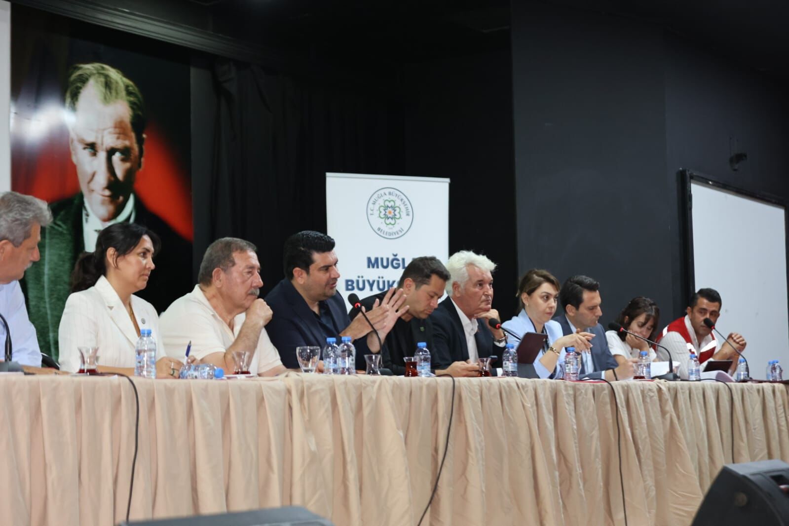 Milas’ta Muhtarlarla Hizmet Koordinasyonu Toplantısı (2)