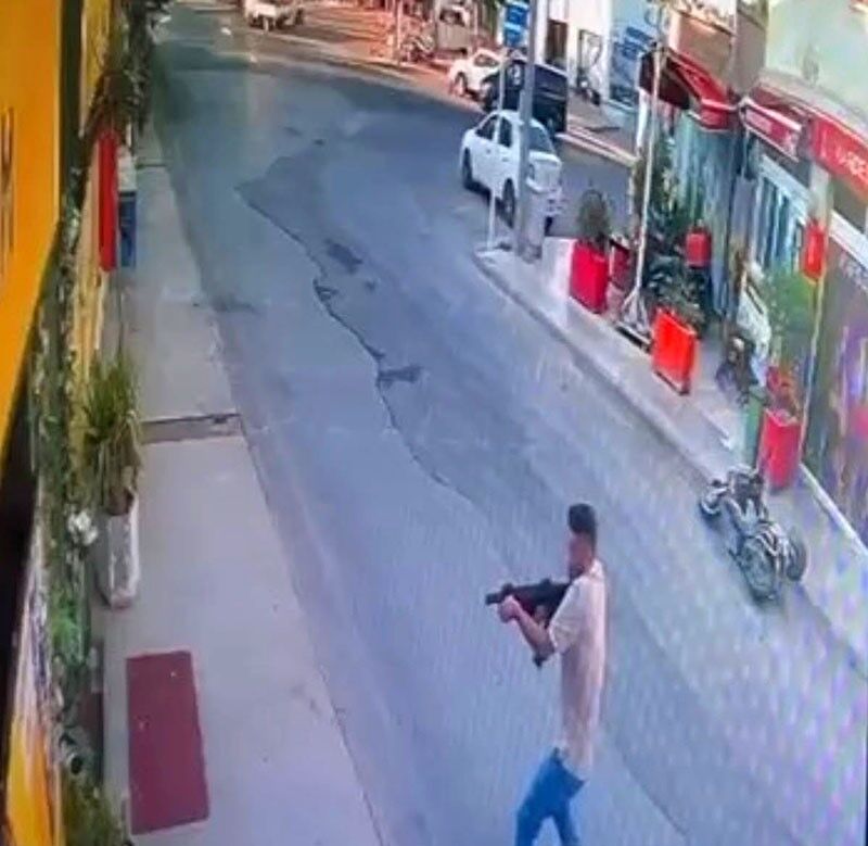 Bodrum'da Tüfekli Saldırı Sevgilisinin Çalıştığı Iş Yerine Ateş Açtı (2)