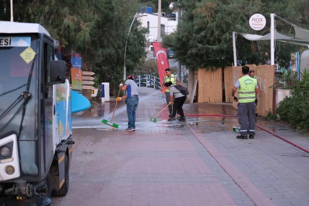 Bodrum’da Kapsamlı Temizlik Çalışmaları Bitez’de Sürdü (3)