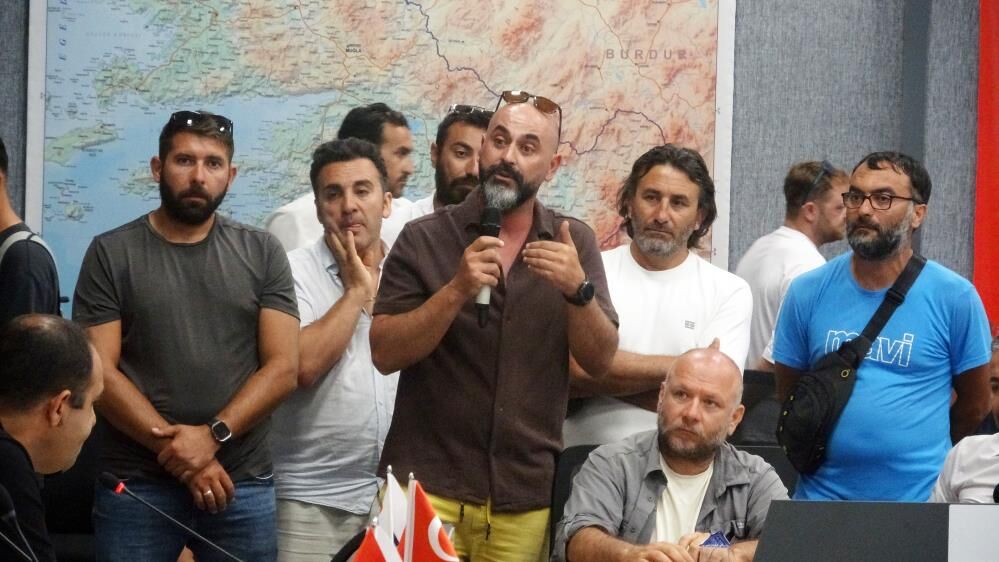 Ölüdenizli Yamaç Paraşütü Pilotları Taleplerini Valiliğe İletti (3)