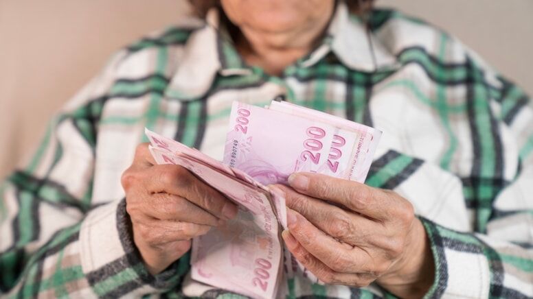 Emekli maaşlarına zam için geri sayım başladı! Haziran enflasyonu saatler sonra açıklanacak