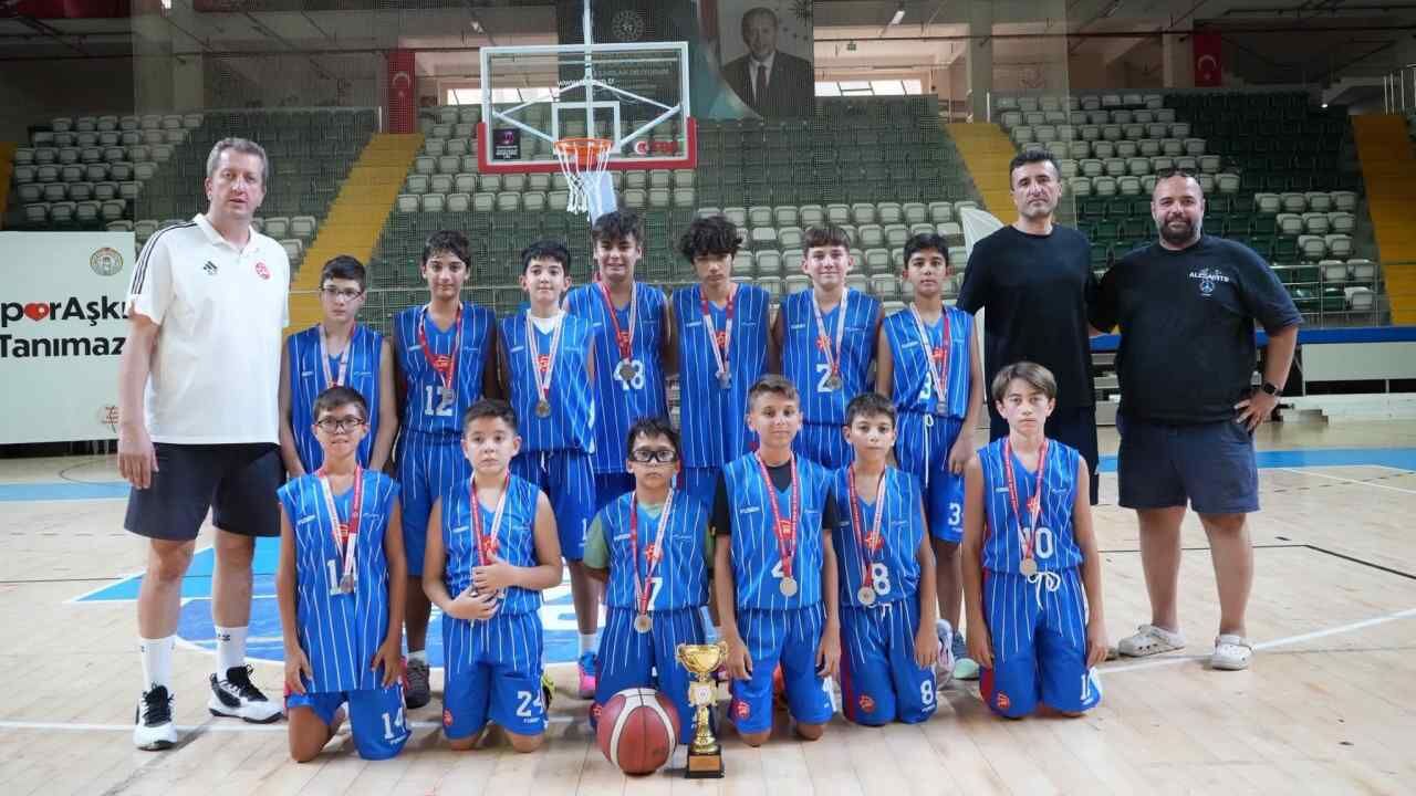 30 Ağustos Zafer Bayramı Basketbol Turnuvası Menteşe’de Tamamlandı (2)