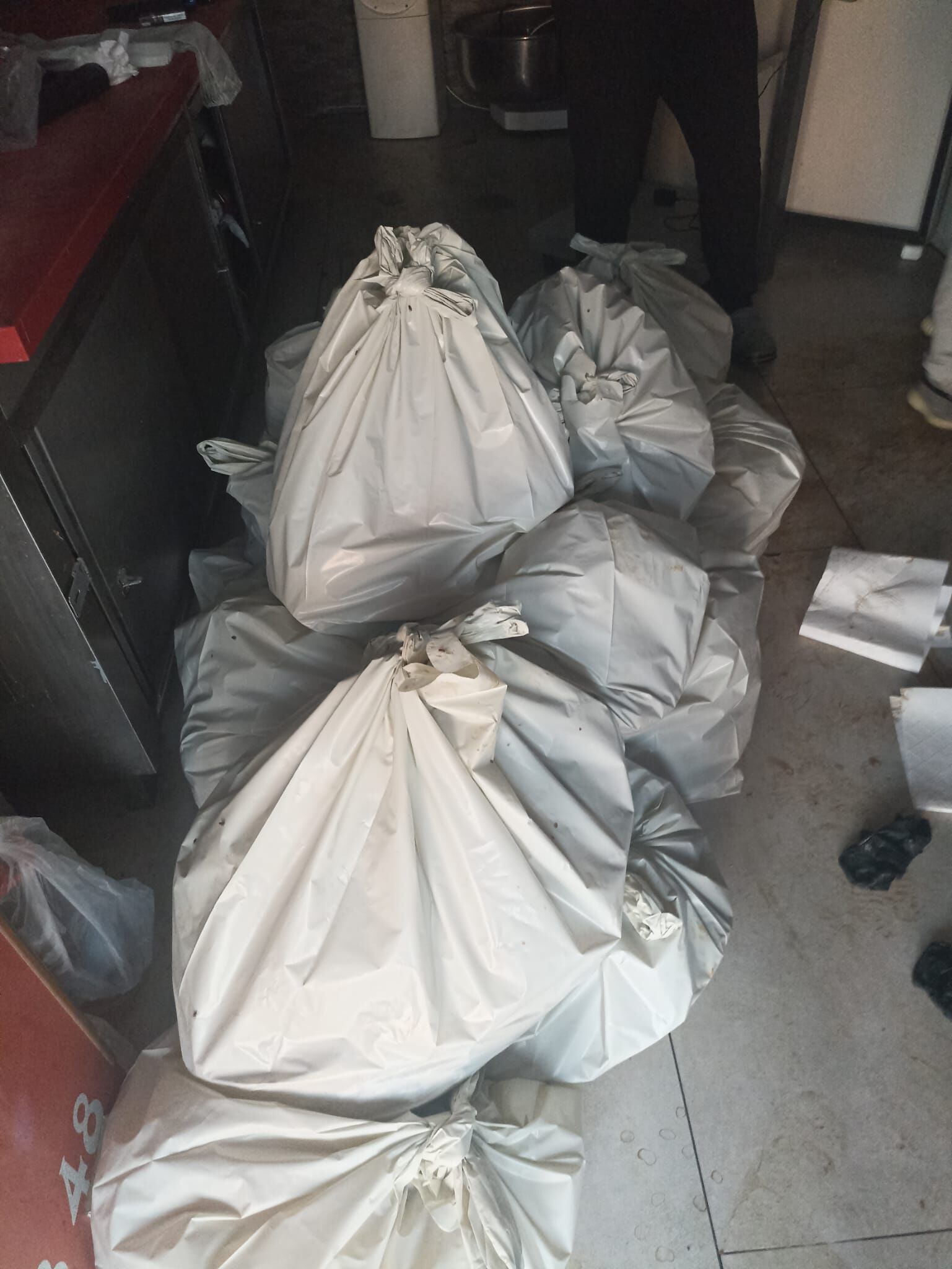 Bodrum’da Kasap Deposunda 400 Kilo Bozuk Et Bulundu (3)