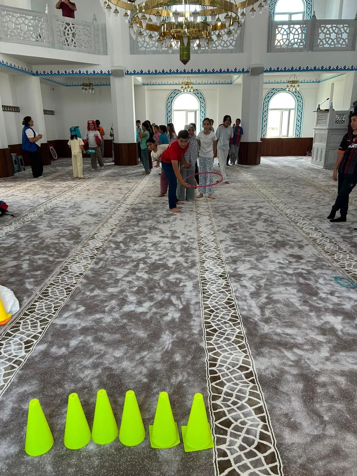Kötekli’de Gönüllü Gençler Çocukların Yüzünü Güldürüyor (4)