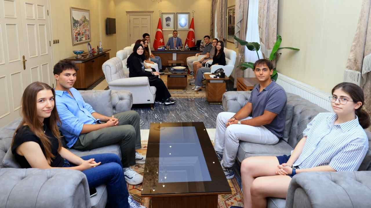 Muğla’da Yks’de Dereceye Giren Öğrenciler Ödüllendirildi (2)