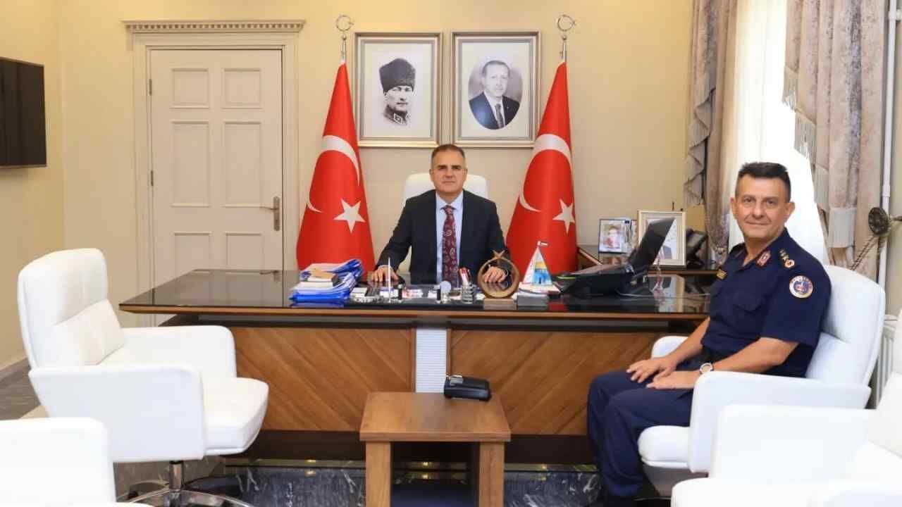 Jandarma Kıdemli Albay Murat Dinçer’den Vali Akbıyık’a Ziyaret (1)