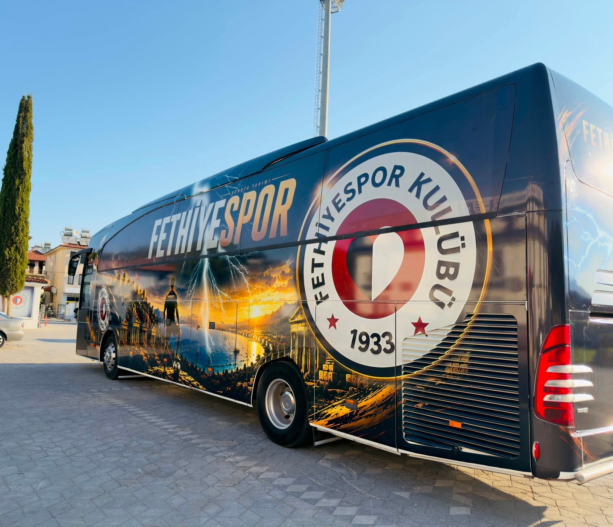 Fethiyespor’un Takım Otobüsü Yeni Sezona Hazır (3)