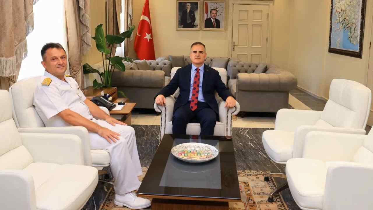 Tuğamiral Çiftçi, Vali Akbıyık’la Bir Araya Geldi (1)