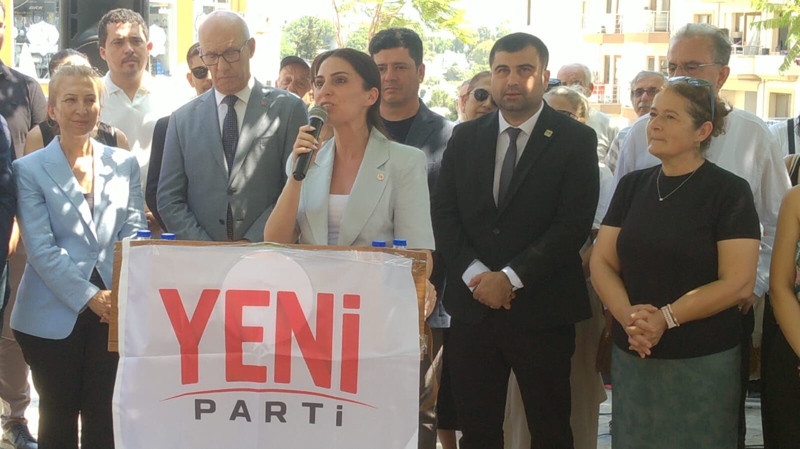 Datça Belediye Başkanı Aytaç Kurt Yeni̇ Parti’ye Katıldı (5)