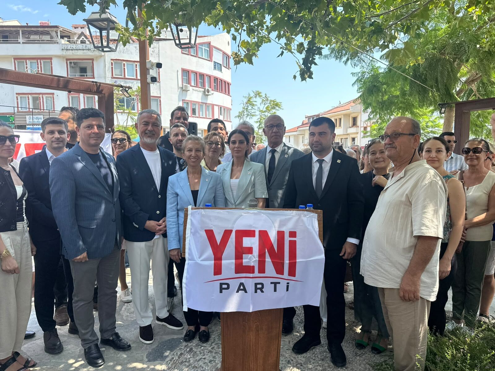 Datça Belediye Başkanı Aytaç Kurt Yeni̇ Parti’ye Katıldı (6)