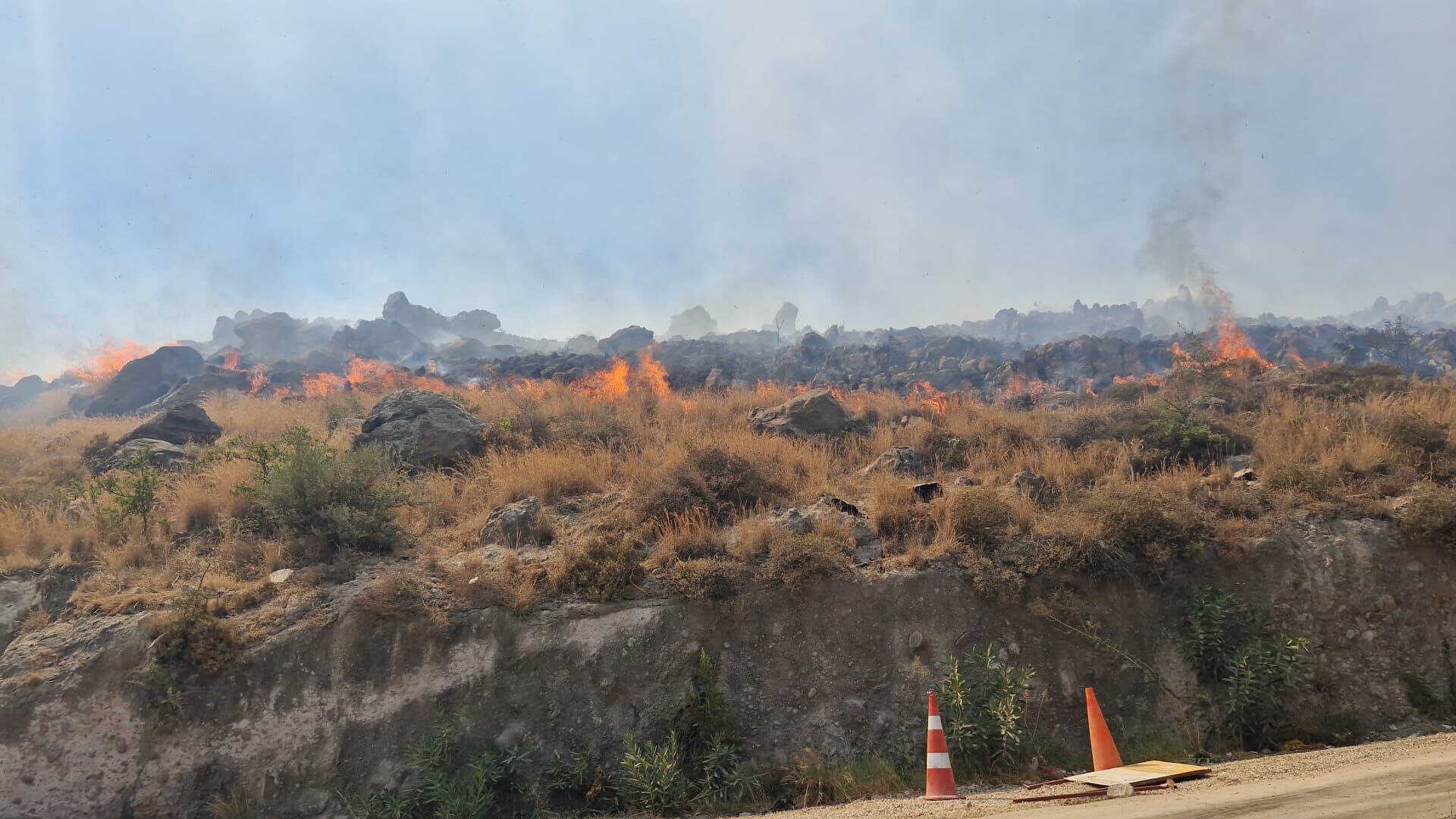 Bodrum Akyarlar’da Yangın Paniği (1)