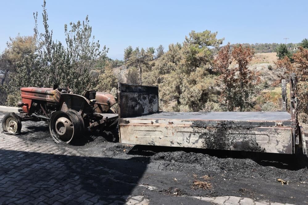 Büyükşehir, Seydikemer’de Yangın Yaralarını Saracak (2)