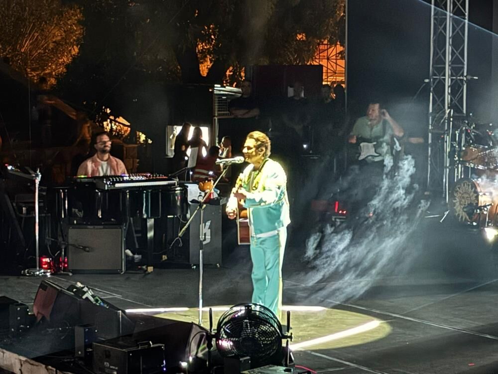 Kenan Doğulu Marmaris’i Salladı Yapay Kar Altında Unutulmaz Konser (2)