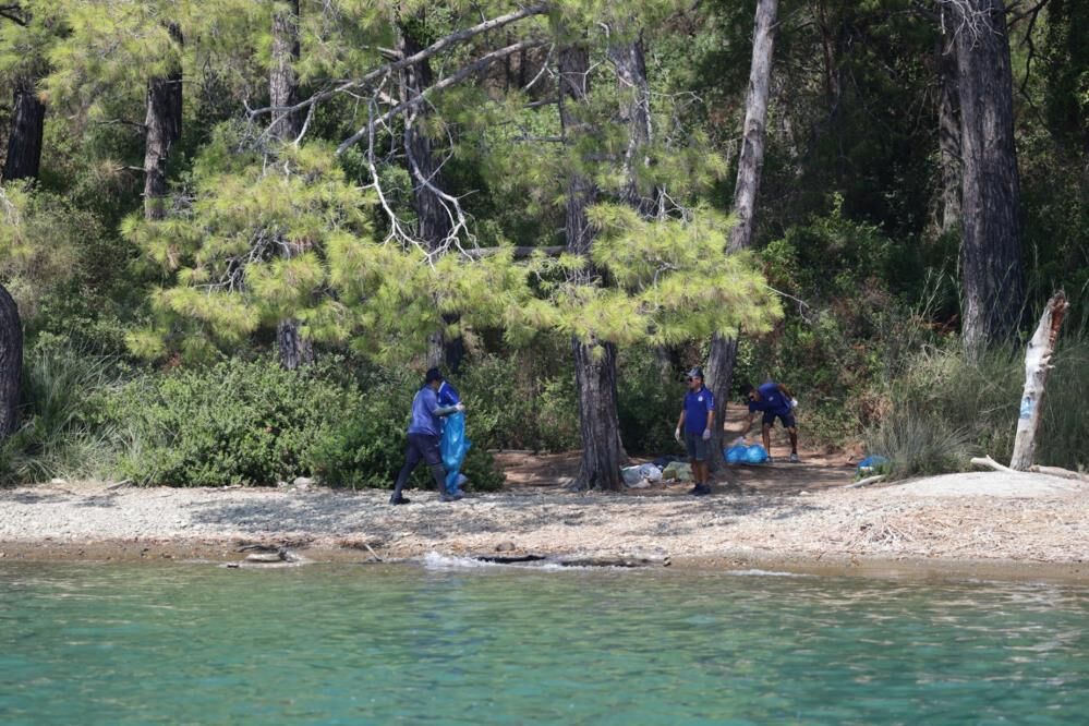 Muğla’nın Ulaşılması Güç Koylarından 306 Ton Çöp Toplandı (4)