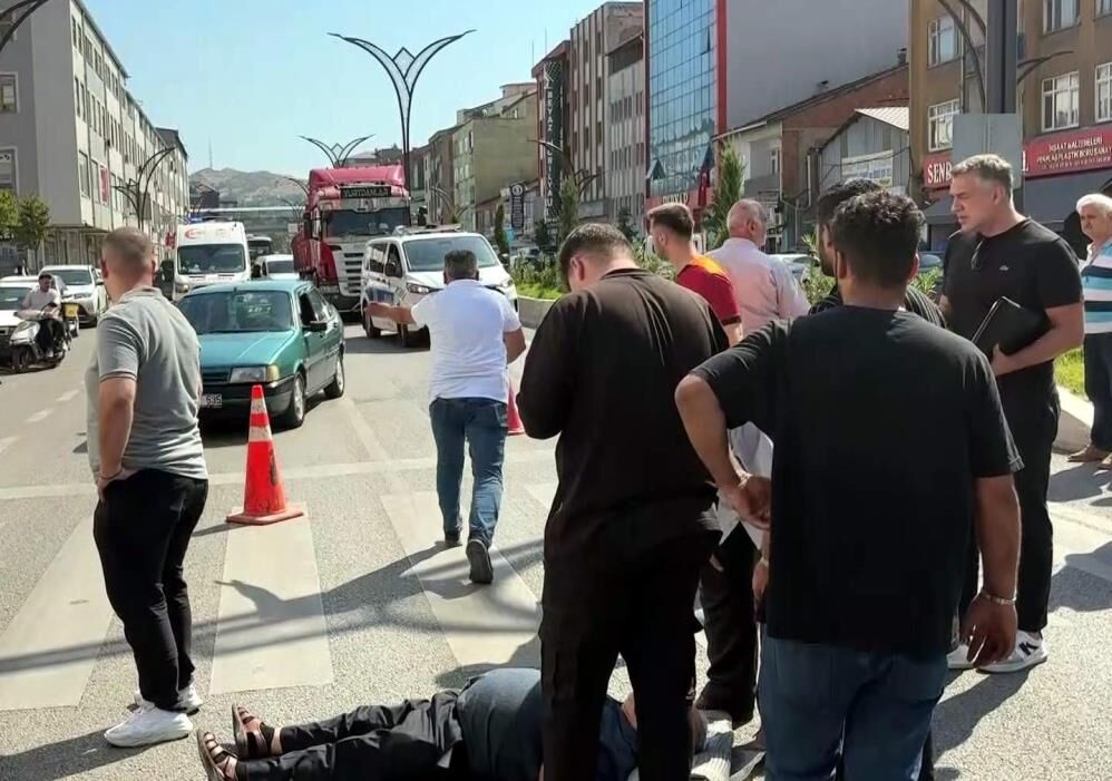 Karşıya Geçerken Otomobilin Çarptığı Kişi Yaralandı (3)