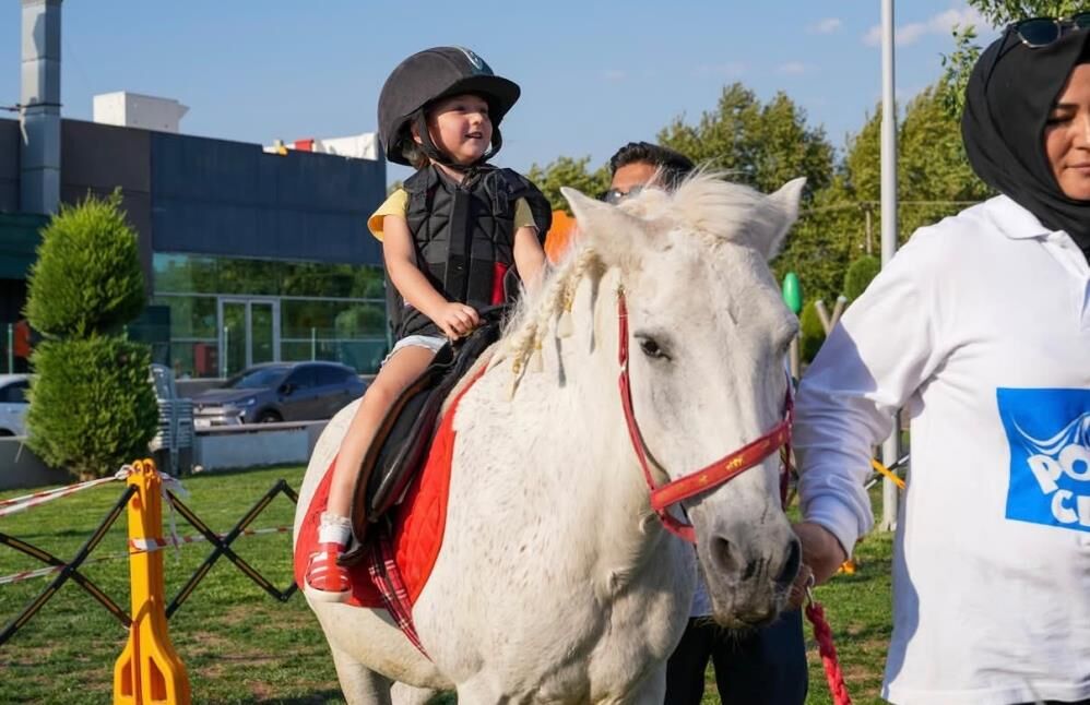 Menteşeli Çocuklar Pony Club Ile At Binmeyi Deneyimledi (3)