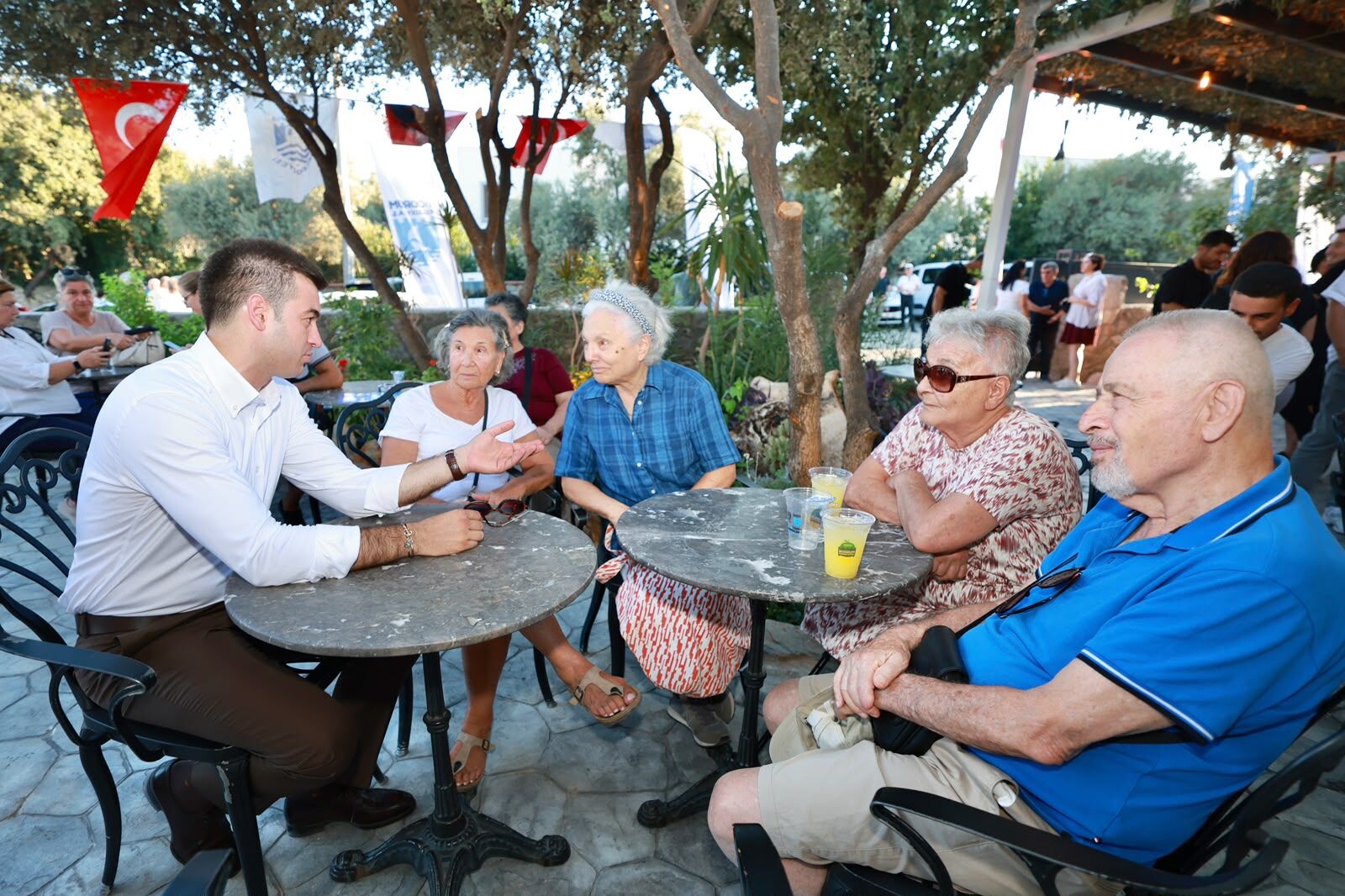Bodrum’un İlk Emekli Kafesi Açıldı Çay 5 Tl (2)