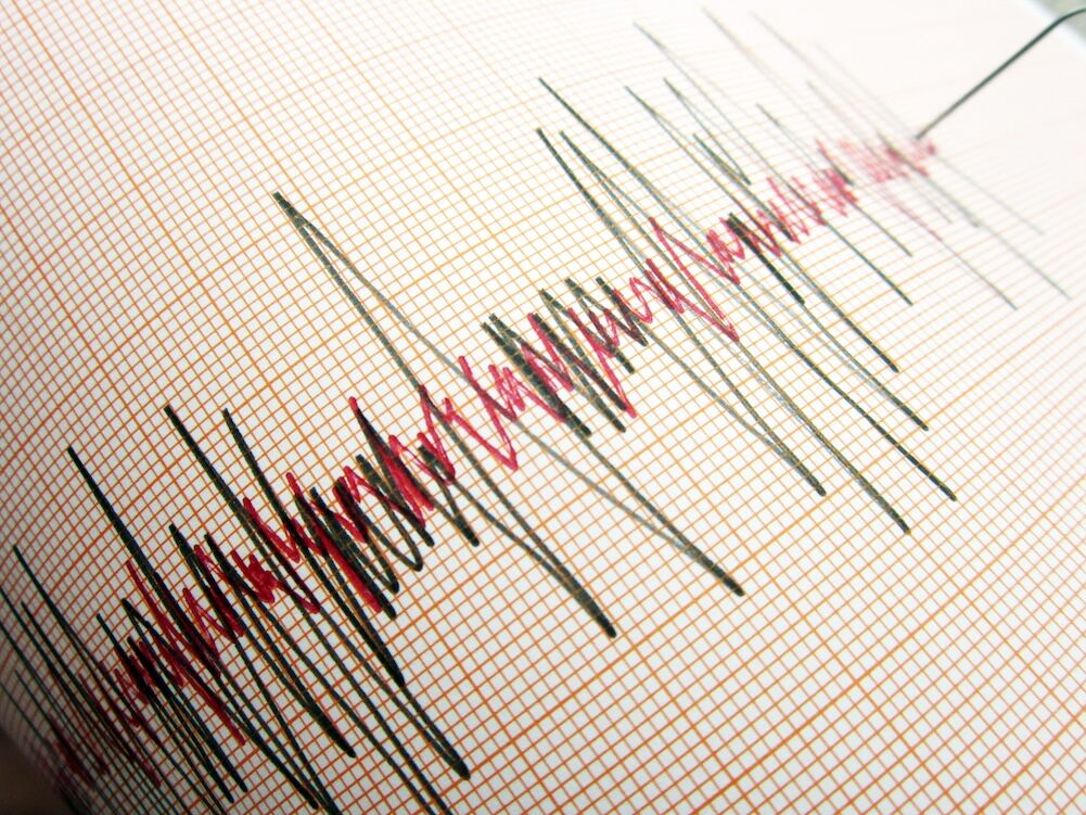 Yunanistan'da deprem! Açıklama geldi