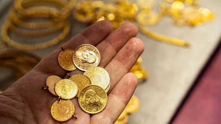 Altın fiyatları yeniden zirveye tırmanıyor: Yüzde 2,5 arttı