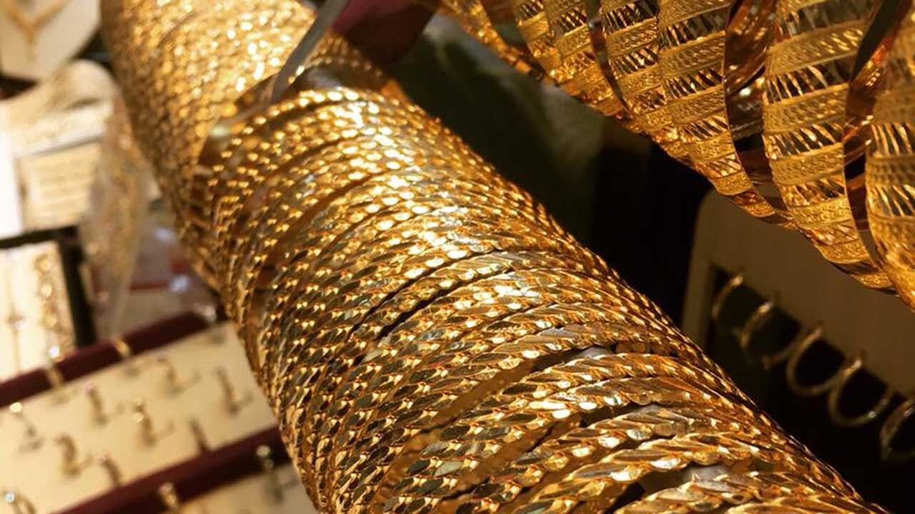 28 Eylul Altin Yeni Haftaya Sert Dususle Basladi4