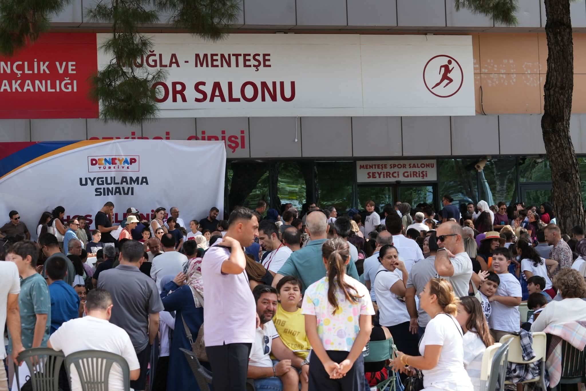 Muğla’da geleceğin mucitleri projelerini sergiledi
