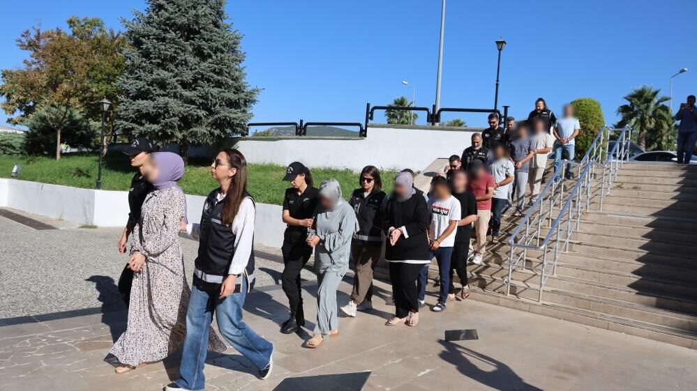 FETÖ’cülerin kaçış planı suya düştü: 8 tutuklama