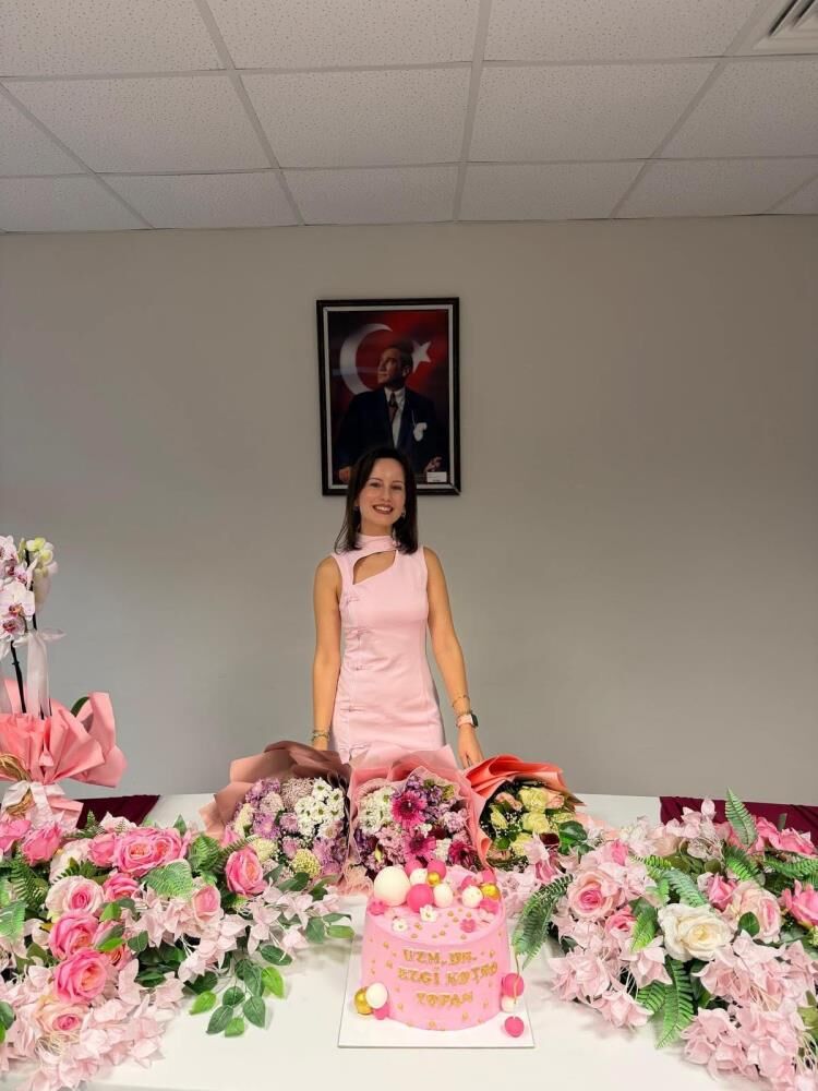 Dr. Ezgi Kotro Topan Uzmanlık Unvanını Aldı (2)