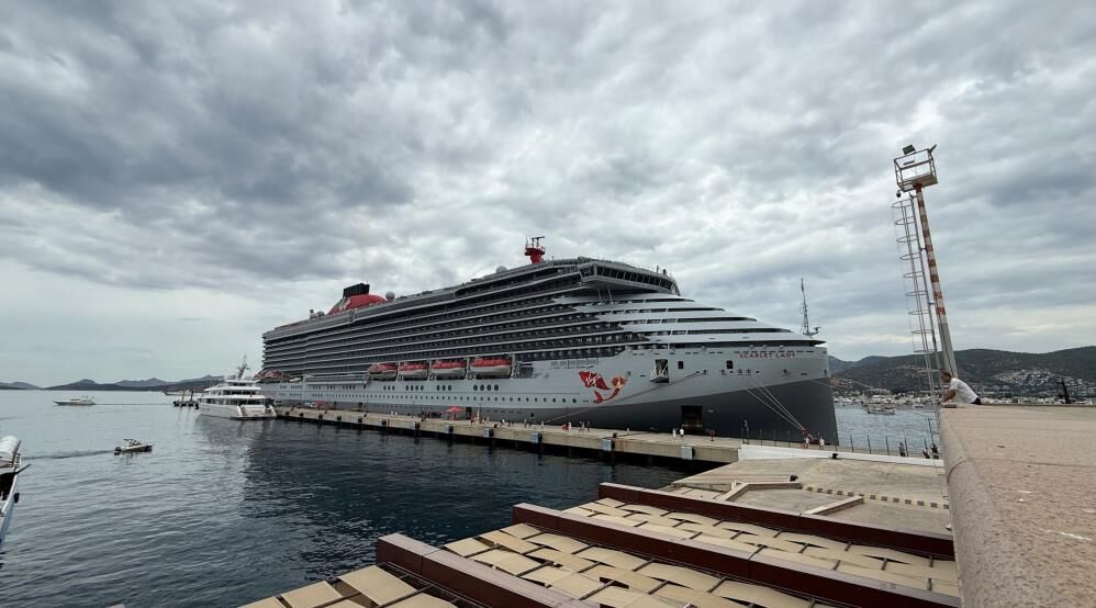 Scarlet Lady Bodrum’a 2 Bin 560 Yolcu Getirdi (1)