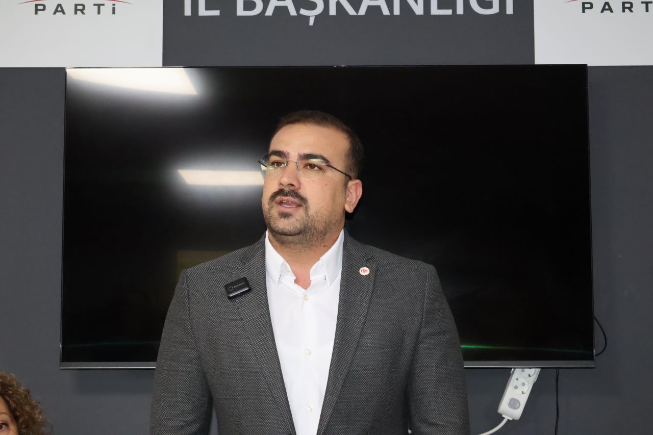 Batuhan Kıloğlu Yeni̇ Parti Menteşe’ye Adaylığını Açıkladı (1)