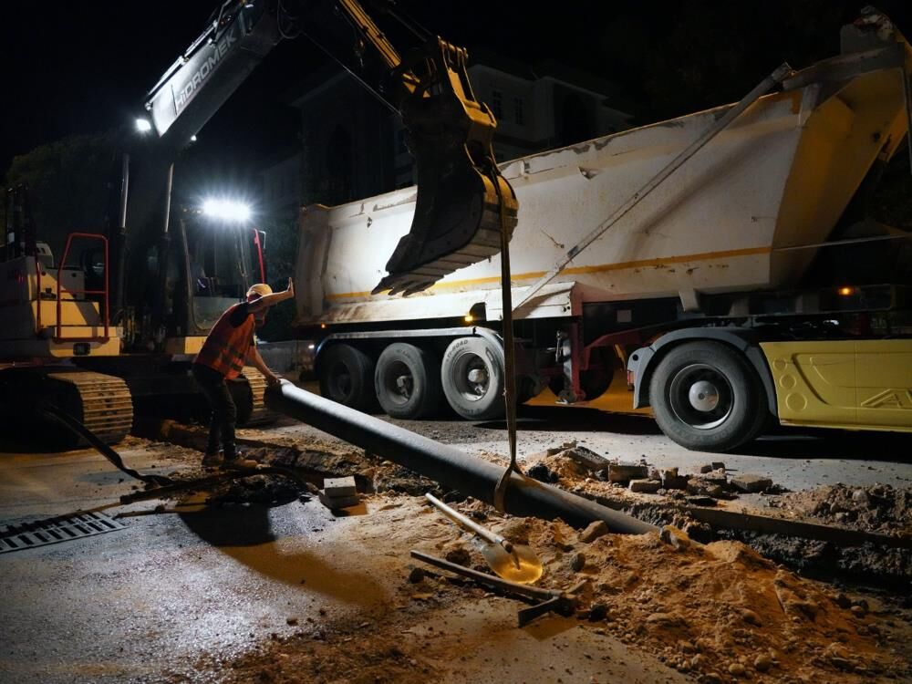 Menteşe’de Içme Suyu Hatlarına Gece Mesaisi (3)