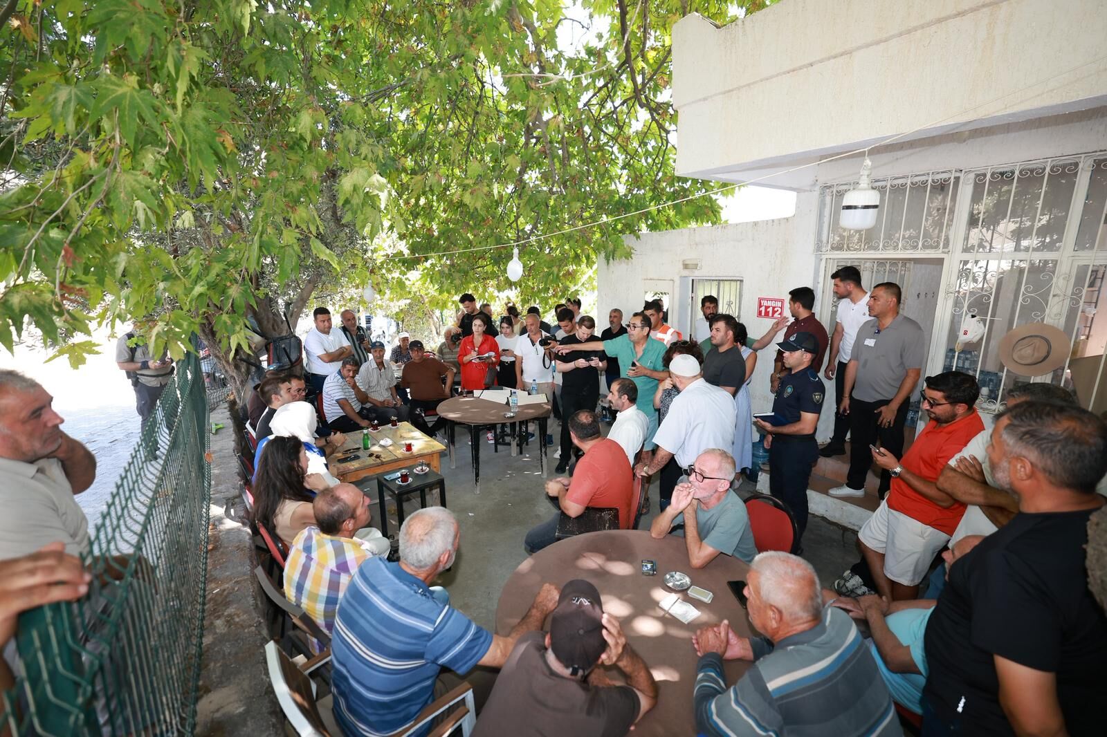 Başkan Mandalinci Yakaköy’de Talepleri Yerinde Dinledi (5)