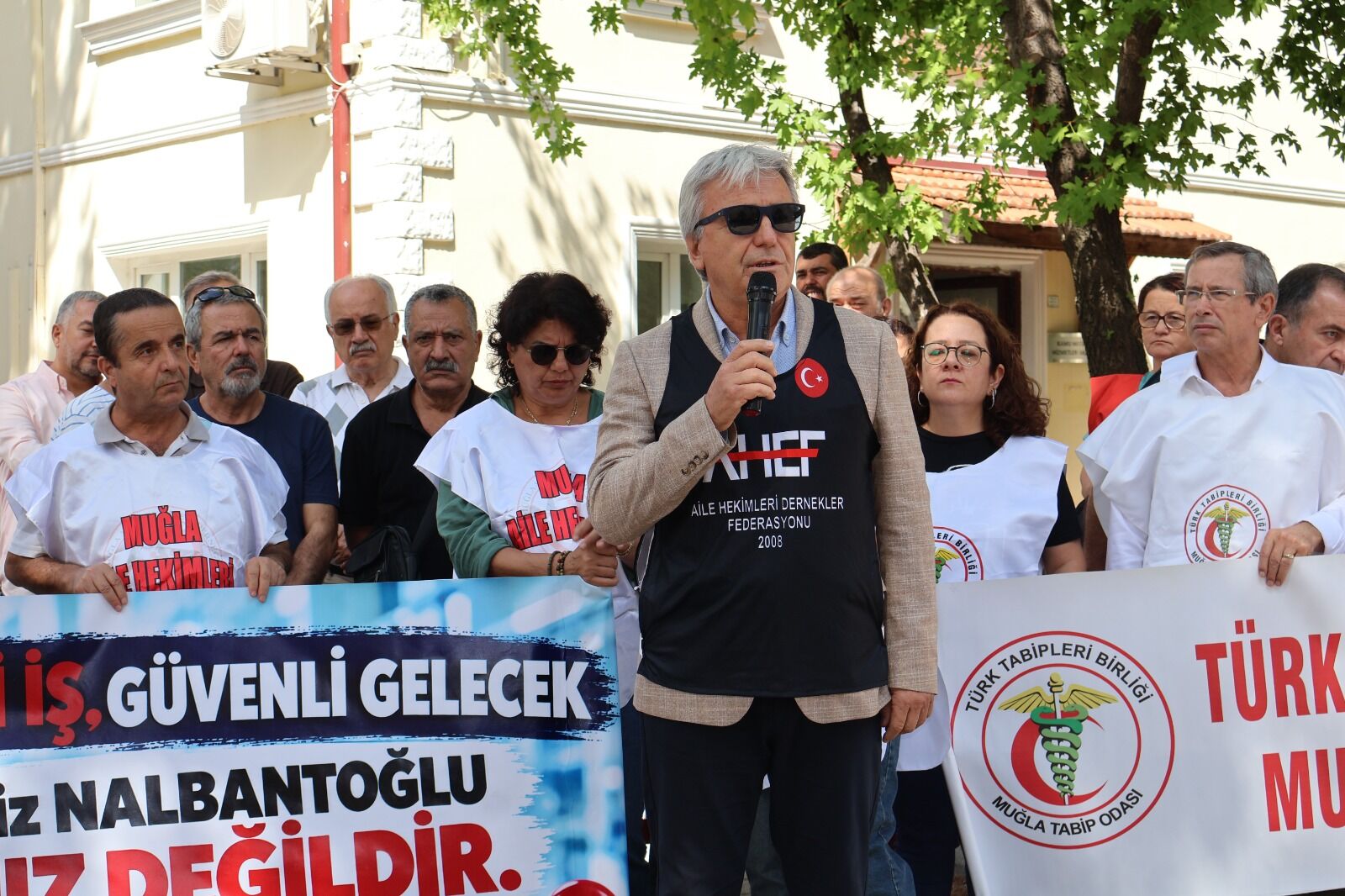 Kazadan Sonra Sözleşmesi Feshedilen Hekim Için Muğla’da Açıklama (3)