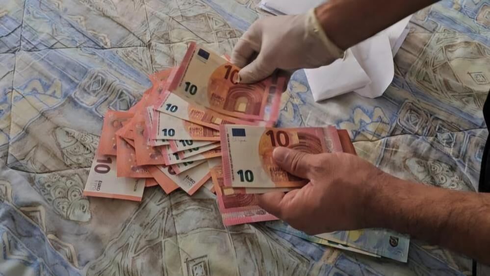66 Bin 280 Avro Ele Geçirildi (1)