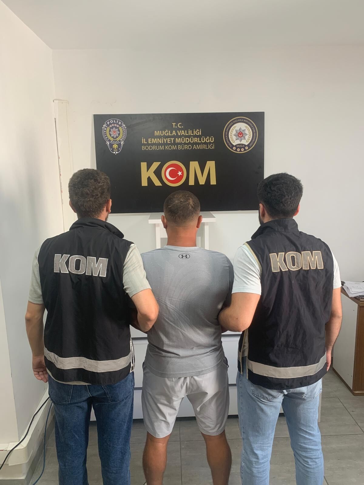 6 Dosyadan Kırmızı Bültenle Aranıyordu, Bodrum’da Yakalandı (2)