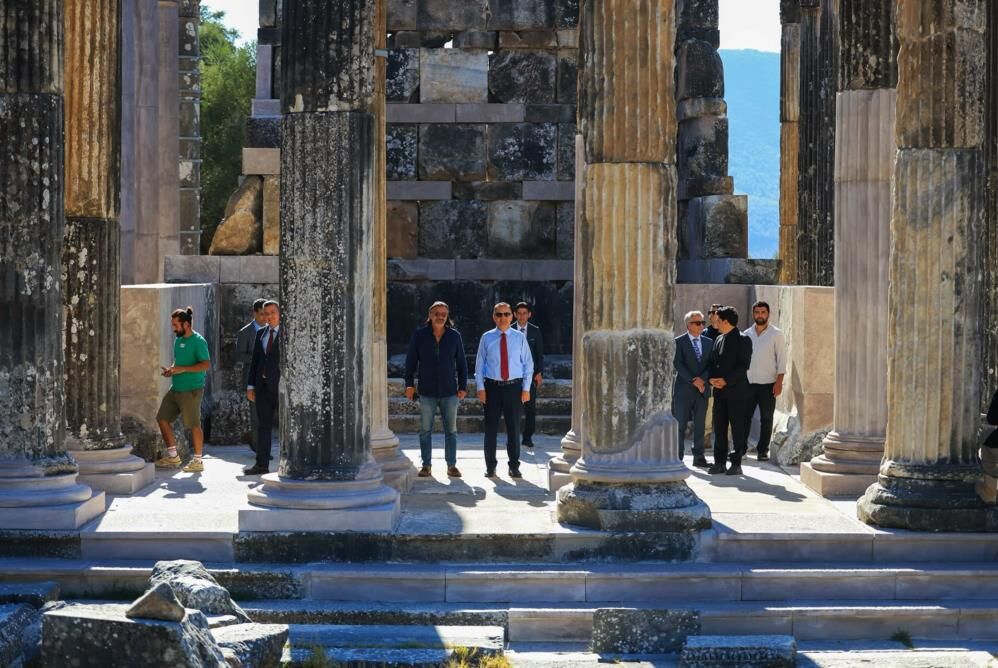 Vali Akbıyık Euromos Antik Kenti’ndeki Çalışmaları Inceledi (4)
