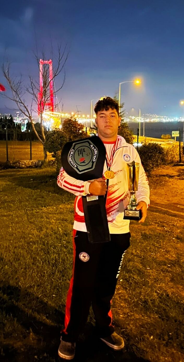 Muğlalı Beyazıt Kamal Dünya Şampiyonu Oldu (3)