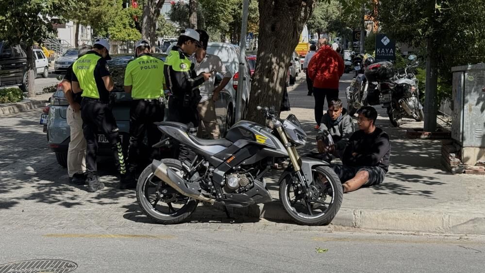 Menteşe’de otomobil ile motosiklet çarpıştı: 1 yaralı