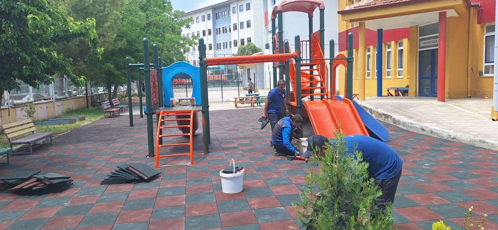 Büyükşehirden 38 Kurum Ve Kuruluşa Çevre Düzenlemesi (3)