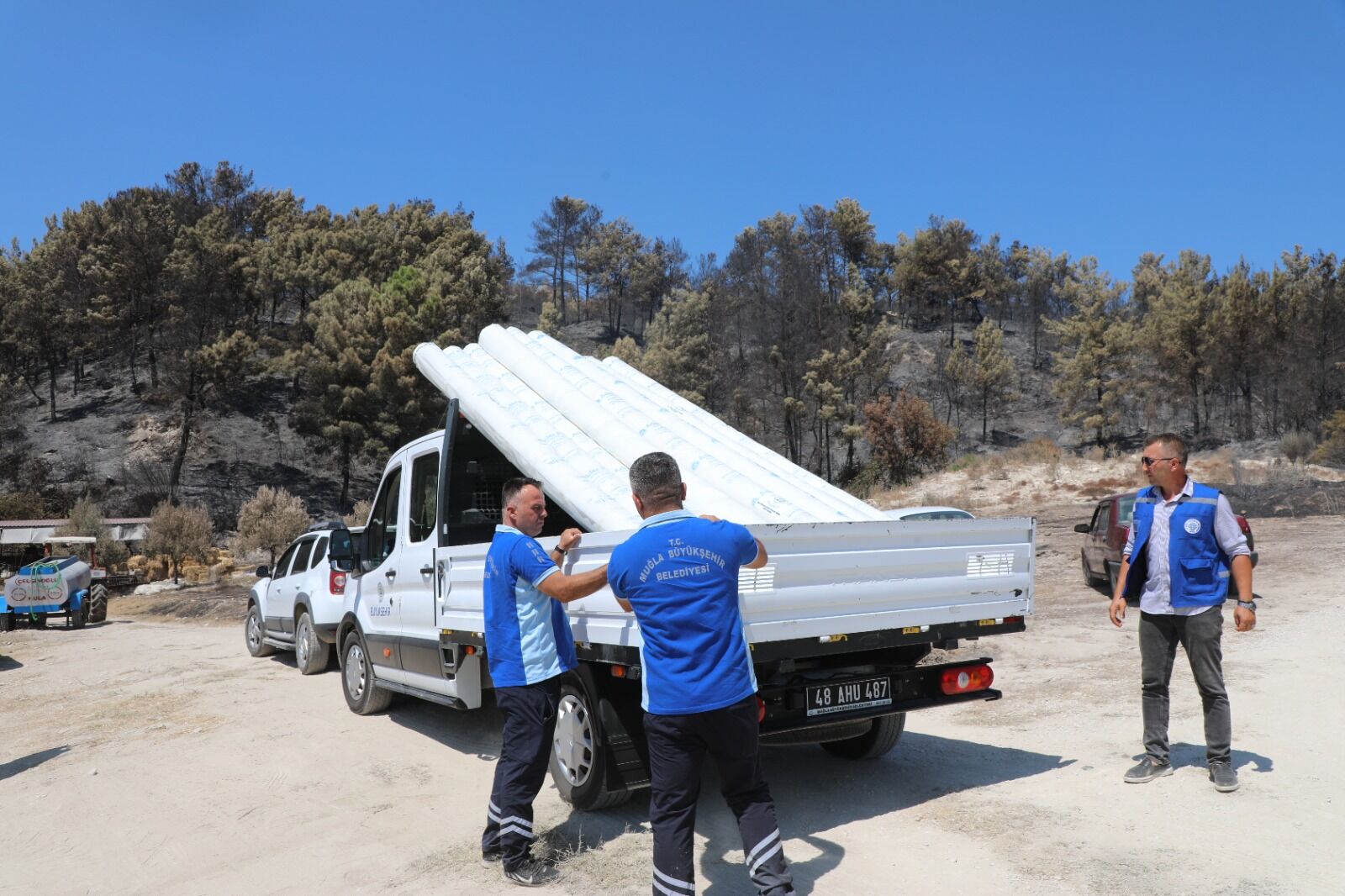 Yangında Serası Zarar Gördü, Destek Kısa Sürede Ulaştı (2)