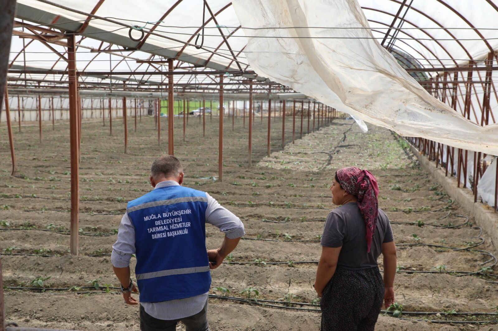 Yangında Serası Zarar Gördü, Destek Kısa Sürede Ulaştı (4)