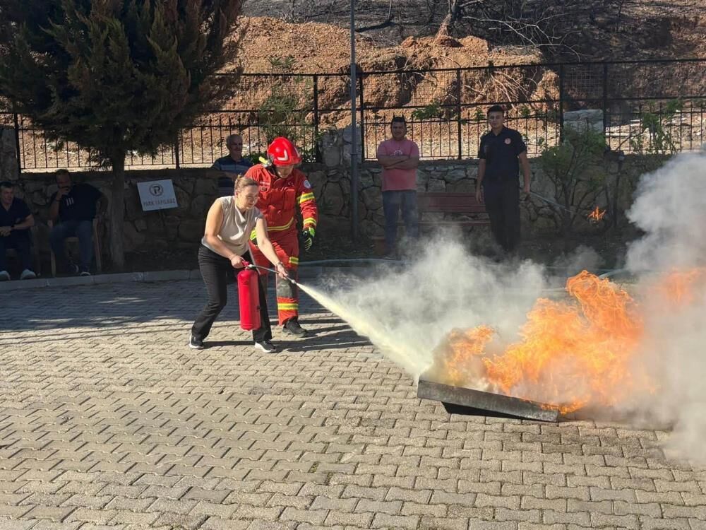 Fethiye’de Huzurevi Personeline Yangın Eğitimi Ve Tatbikat (2)