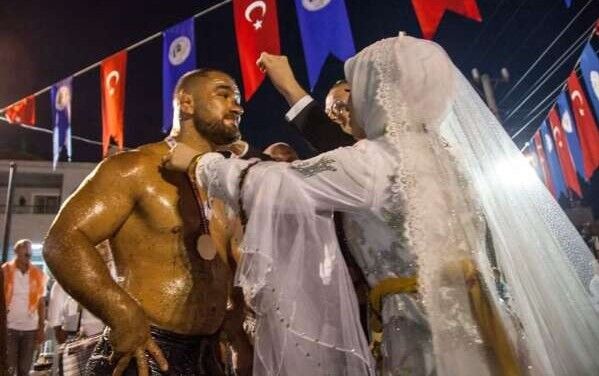 3 Gün 3 Gece Düğün Yaptılar, Sabah Gelin De Altınlar Da Yoktu (1)