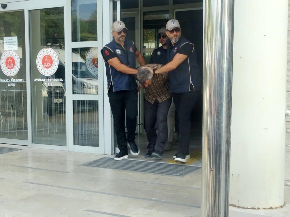Suikast Timindeki Burkay Karatepe’ye Maddi Destek Veren 10 Şüpheli Yakalandı (2)