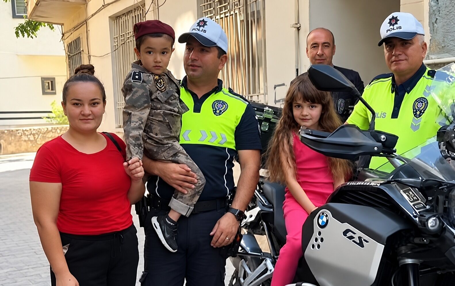 Polis Motosikleti Tutkunu Göktuğ’a Unutulmaz Sürpriz2